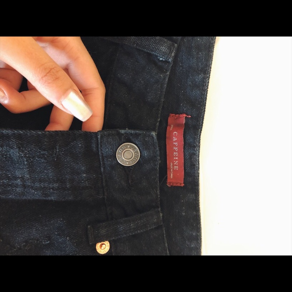 Black high waisted shorts - Picture 3 of 4